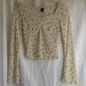 Women's textured long sleeve top